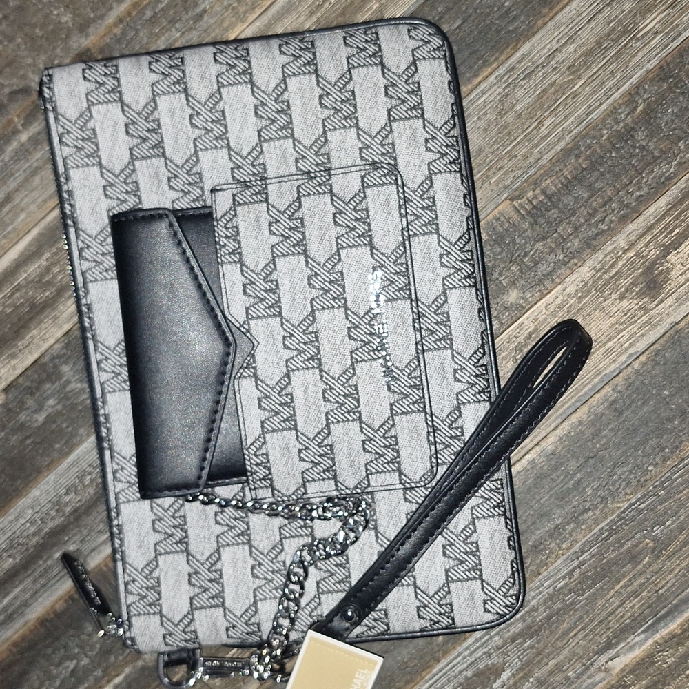 MICHAEL KORS WRISTLET🤩